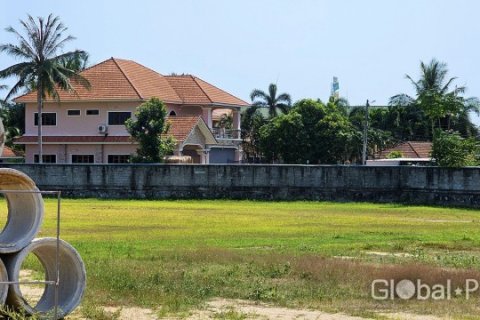 Земельный участок в Паттайе, Таиланд  № 124193 - фото 15