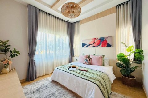 Villa in Bang Lamung, Thailand 3 bedrooms № 124512 - photo 10