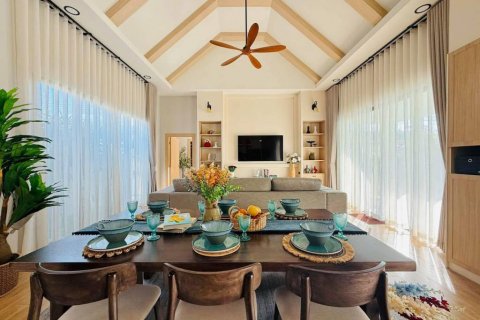 Villa in Bang Lamung, Thailand 3 bedrooms № 124512 - photo 6
