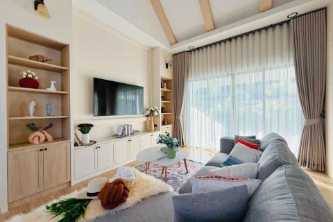 Villa in Bang Lamung, Thailand 3 bedrooms № 124512 - photo 4