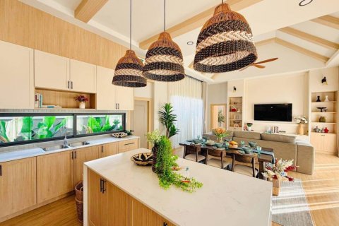 Villa in Bang Lamung, Thailand 3 bedrooms № 124512 - photo 8