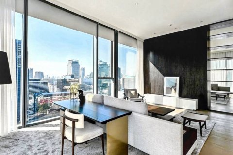 Condo in Bangkok, Thailand, 2 bedrooms  № 124510 - photo 2