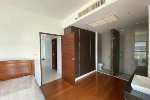 Condo in Pattaya, Thailand, 2 bedrooms  № 173873 - photo 2