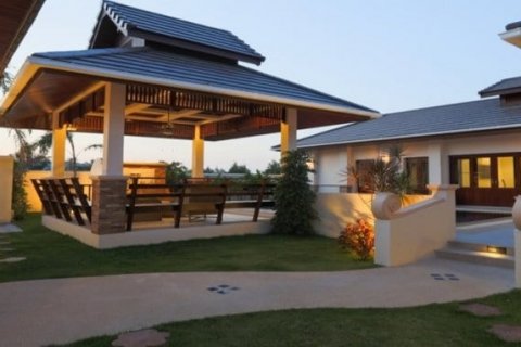 Дом в Хуа Хине, Таиланд с 3 спальнями № 125258 - фото 2