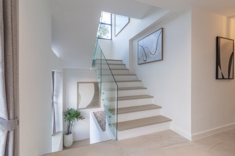 Villa in Phuket, Thailand 3 bedrooms № 142879 - photo 20