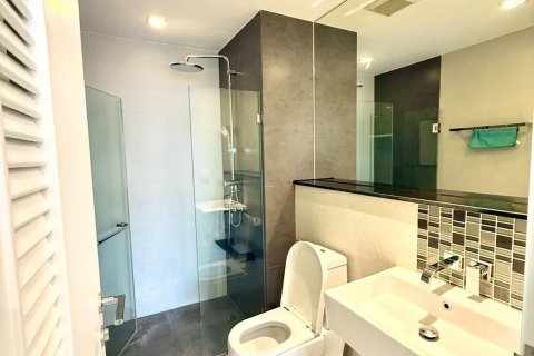 Студия в кондо в Кхлонг Сане, Бангкок, Таиланд № 142880 - фото 15