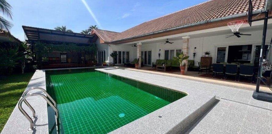 Вилла в Хуа Хине, Таиланд с 7 спальнями  № 101909