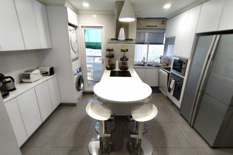 Condo in Suan Luang, Bangkok, Thailand, 3 bedrooms  № 101908 - photo 5