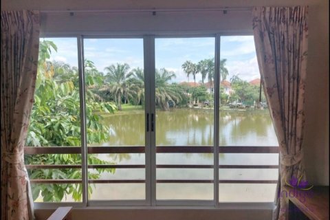 House in San Sai, Thailand 3 bedrooms № 124200 - photo 17