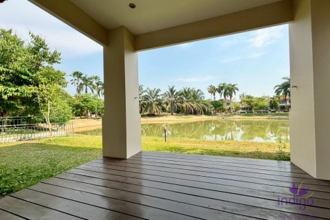 House in San Sai, Thailand 3 bedrooms № 124200 - photo 14