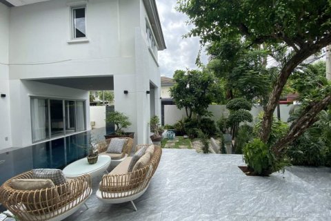 Maison à Suan Luang, Bangkok, Thaïlande 5 chambres № 104616 - photo 1