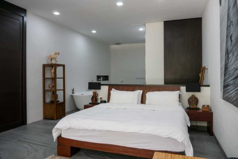 Condo in Bang Tao, Thailand, 3 bedrooms  № 120837 - photo 18