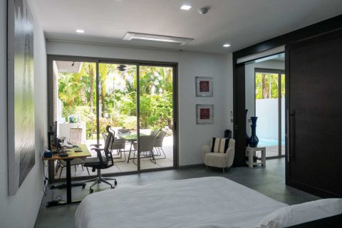 Condo in Bang Tao, Thailand, 3 bedrooms  № 120837 - photo 24