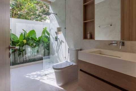 House in Bang Tao, Thailand 4 bedrooms № 120842 - photo 18