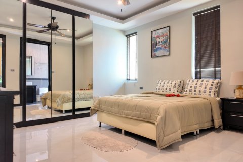 Дом в Паттайе, Таиланд с 4 спальнями  № 119277 - фото 23