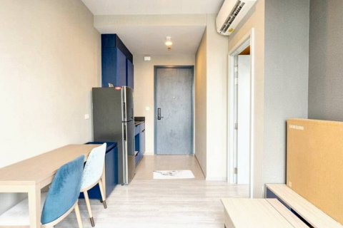 Condo in Bangkok, Thailand, 1 bedroom  № 104191 - photo 2