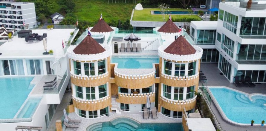 Вилла в Кату, Таиланд с 8 спальнями  № 104193