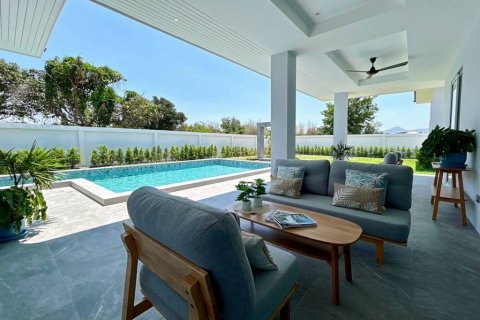 Вилла в Хуа Хине, Таиланд с 3 спальнями  № 99960 - фото 10