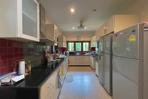 House in Hua Hin, Thailand 4 bedrooms № 125431 - photo 1