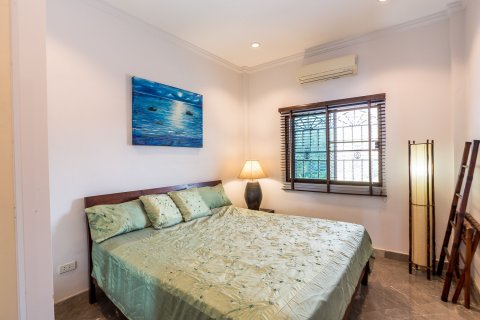 House in Hua Hin, Thailand 3 bedrooms № 125427 - photo 12