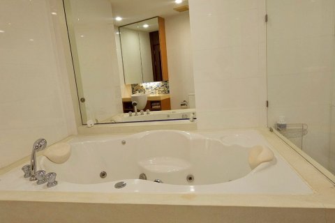 Condo in Pattaya, Thailand, 2 bedrooms № 111580 - photo 20