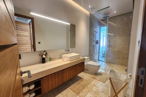 Вилла на Пляже Лаян, Таиланд с 4 комнатами  № 70926 - фото 10