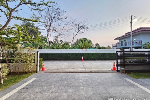 Дом в Паттайе, Таиланд с 4 спальнями № 105186 - фото 24