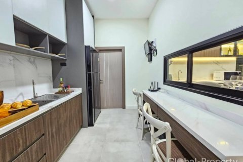 Дом в Паттайе, Таиланд с 4 спальнями № 105186 - фото 14