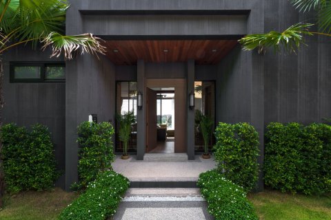 Villa on Layan Beach, Thailand 3 bedrooms № 71548 - photo 3