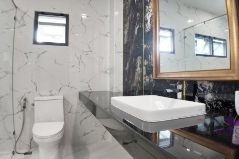 Дом в Ханг Донге, Таиланд с 5 спальнями  № 124207 - фото 15