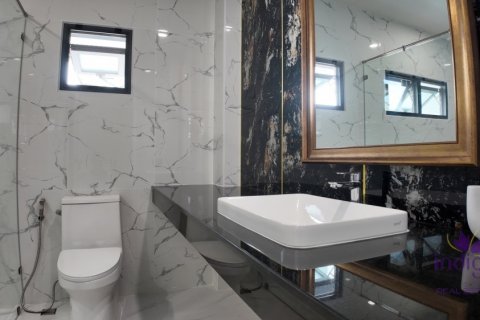 Дом в Ханг Донге, Таиланд с 5 спальнями  № 124207 - фото 16