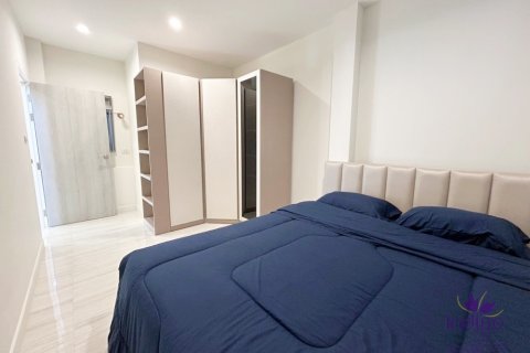 House in Chiang Mai, Thailand 4 bedrooms № 124203 - photo 14