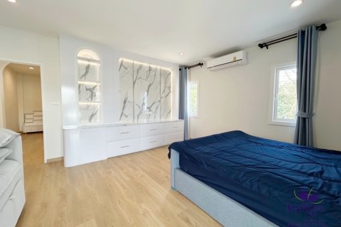 House in Chiang Mai, Thailand 4 bedrooms № 124203 - photo 15