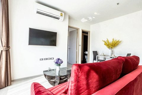 Condo in Phra Khanong, Bangkok, Thailand, 1 bedroom  № 85738 - photo 5