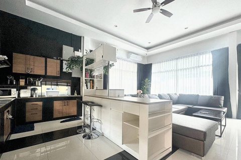 House in Pattaya, Thailand 4 bedrooms № 85743 - photo 8