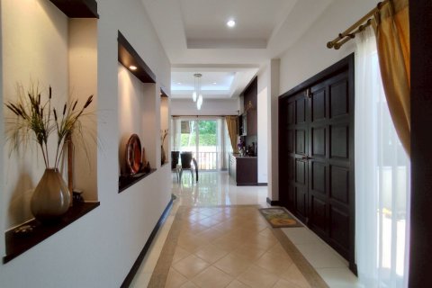 Maison à Pattaya, Thaïlande 3 chambres № 126851 - photo 16