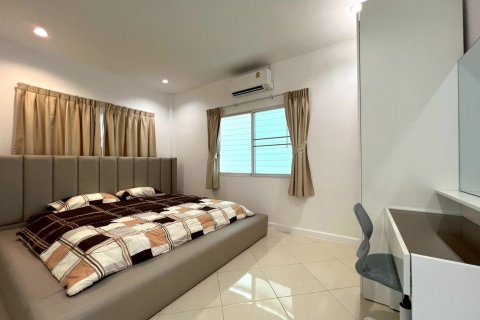 Maison à Pattaya, Thaïlande 3 chambres № 126856 - photo 20