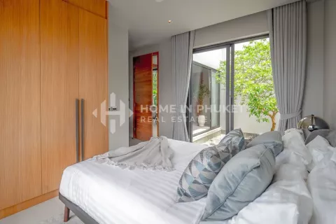 House in Phuket, Thailand 4 bedrooms № 131465 - photo 17