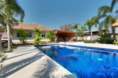 House in Chiang Mai, Thailand 3 bedrooms № 121703 - photo 2