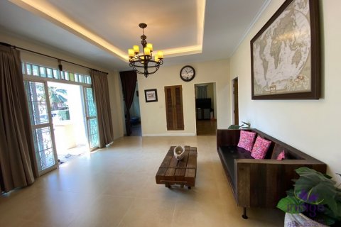House in Chiang Mai, Thailand 3 bedrooms № 121703 - photo 15