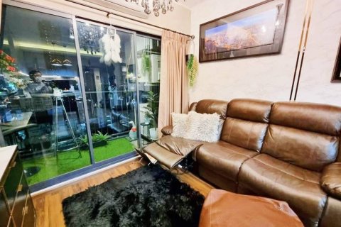 Condo in Bangkok, Thailand, 2 bedrooms № 86901 - photo 3