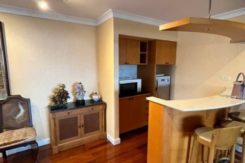 Condo in Watthana, Bangkok, Thailand, 3 bedrooms  № 123752 - photo 6