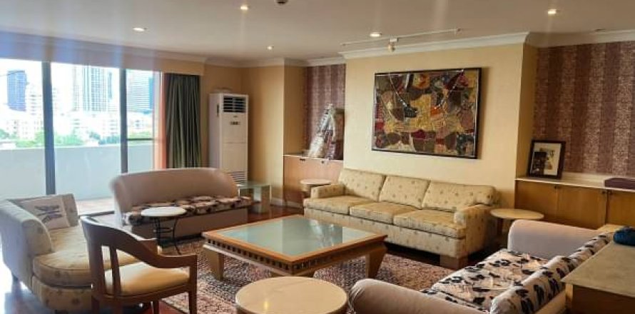 Condo in Watthana, Bangkok, Thailand, 3 bedrooms  № 123752