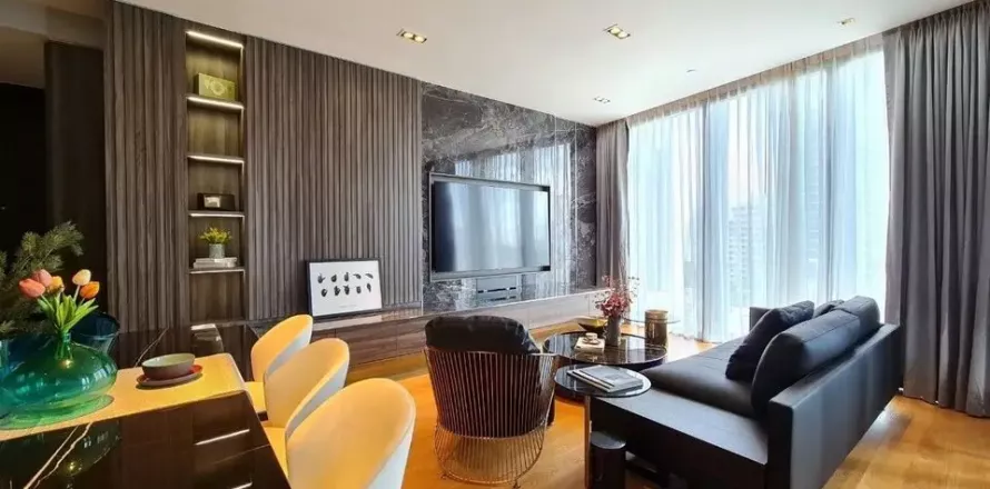 Condo in Khlong Toei, Bangkok, Thailand, 2 bedrooms  № 123749