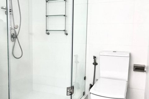 Condo in Bangkok, Thailand, 2 bedrooms  № 106773 - photo 10