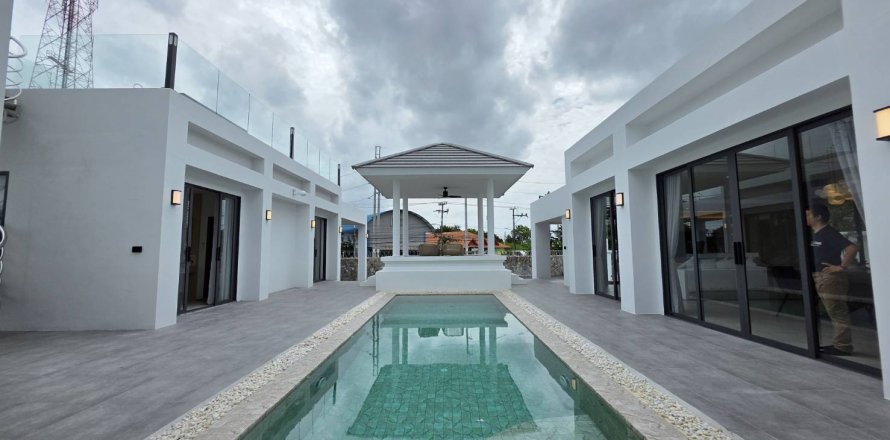 Дом в Паттайе, Таиланд с 5 спальнями  № 130364