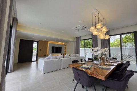 Дом в Паттайе, Таиланд с 5 спальнями  № 130364 - фото 12