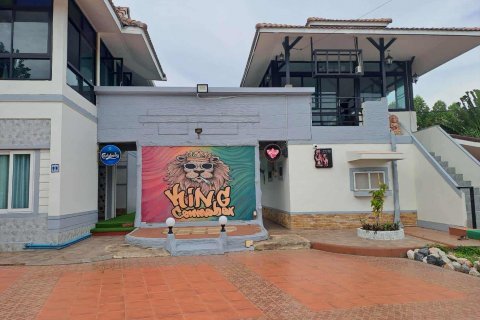 House in Bang Lamung, Thailand 7 bedrooms № 130360 - photo 4