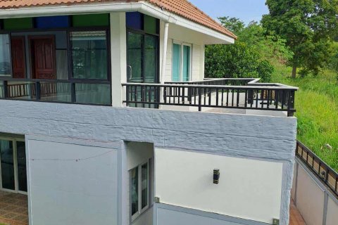 House in Bang Lamung, Thailand 7 bedrooms № 130360 - photo 5