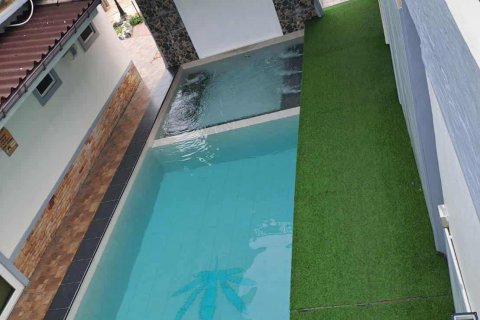 House in Bang Lamung, Thailand 7 bedrooms № 130360 - photo 17